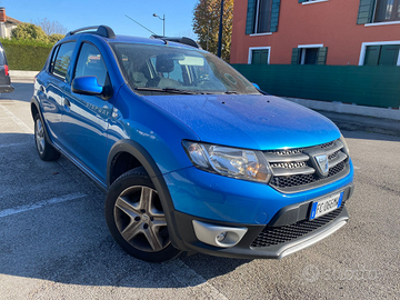 Dacia Sandero Stepway 1.5 dieci