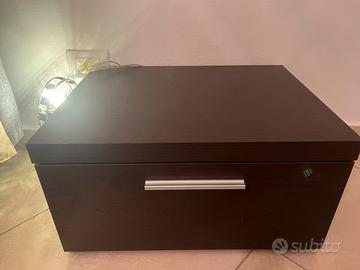 1 comodino color wenge