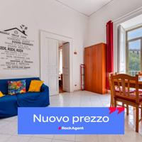 CHIAIA - 4 VANI - LUMINOSO - PANORAMICO