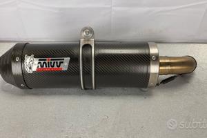 TERMINALE DI SCARICO IN CARBONIO UNIVERSALE MIVV