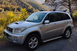 TOYOTA RAV4 