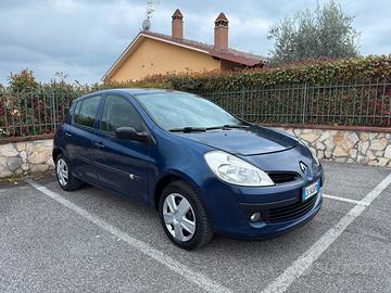Renault Clio 1.2 Benzina Luxe 2005