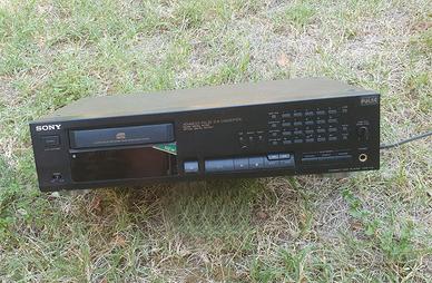 SONY CD PLAYER  CDP-715 vintage anni 90