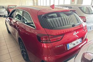 Kia Ceed 1.6 CRDi 136 CV MHEV DCT SW Business