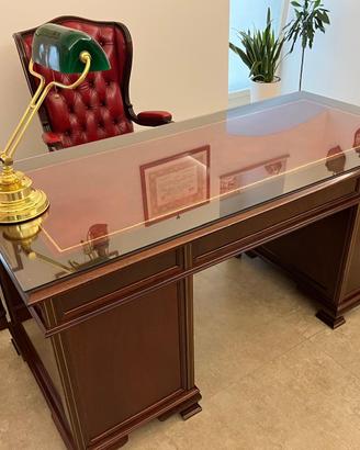 Scrivania e sedia in stile Royal Navy