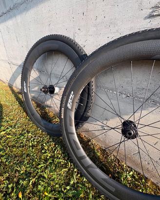 Zipp 303 XPLR sw carbon tubeless