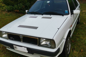 Lancia delta 1600 gt ie