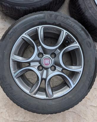 cerchi in lega R14 fiat500 gommati