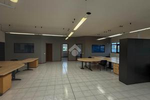 UFFICIO A CERNUSCO SUL NAVIGLIO