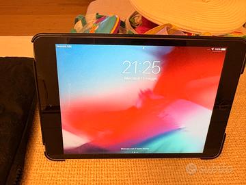 iPad mini 3 Wifi+ Cellulare 16 GB Argento 