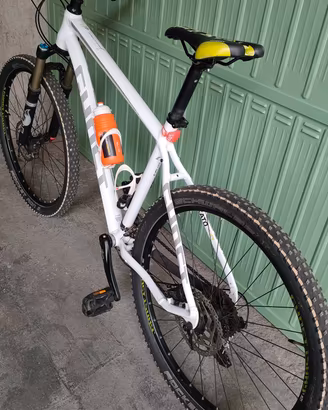 Mountain bike 