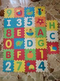 Tappeto puzzle bambino lettere e numeri