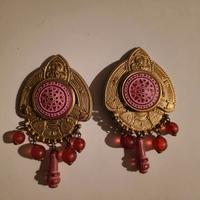 Orecchini a lobo rosa