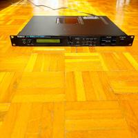 Raro Roland JV-880 del 1992 con spedizione inclusa