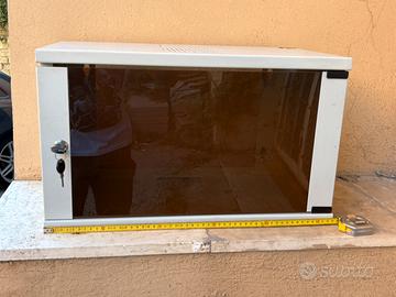Armadio rack 19” 6U - doppia chiave - vetro fumè