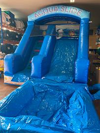 Gioco gonfiabile acquatico con piscina nuovo