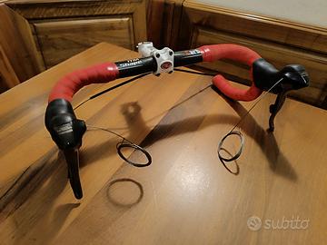 Leve Ultegra 10x2 con manubrio in carbonio 