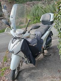 Scooter  sh 125
