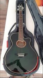 Chitarra Yamaha 12 corde amplificata