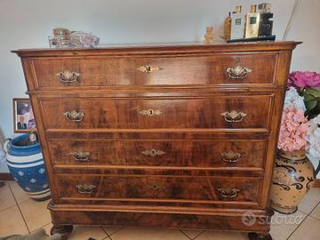 Como' e 2 comodini antichi