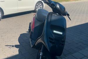 piaggio thyphoon 