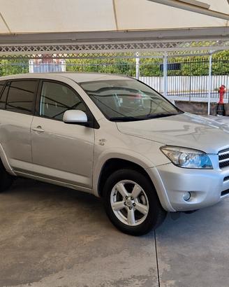 Toyota RAV4 2.2 D-4D 177cv Luxury