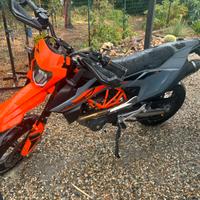 Ktm 690 smc r 2022