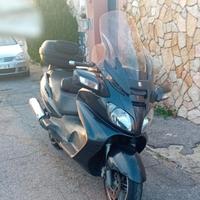 Suzuki burgman 650