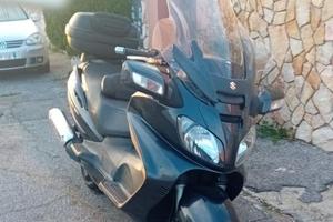 Suzuki burgman 650