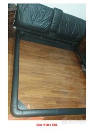 letto moderno vera pelle