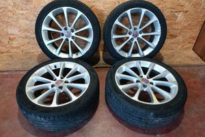 4 RUOTE CERCHI IN LEGA 18" COMPLETE FIAT CROMA (1