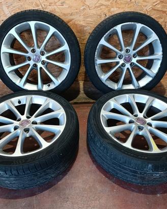 4 RUOTE CERCHI IN LEGA 18" COMPLETE FIAT CROMA (1