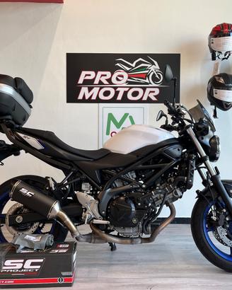 Suzuki SV 650 scarico SC Project e bauletto