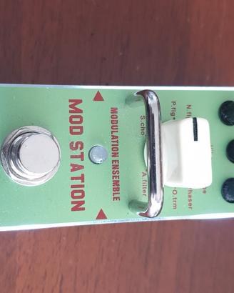 Multi effetto modulazione per chitarra elettrica