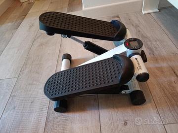 Stepper step allenamento gambe polpacci palestra