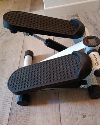 Stepper step allenamento gambe polpacci palestra