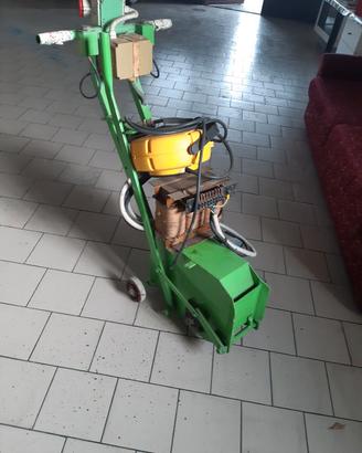 carrellino, muletto per carrelli presse