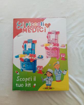I piccoli medici kit bimbi