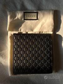 GUCCI portafoglio BI-FOLD a libro da uomo in pelle