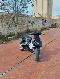 runner 50 