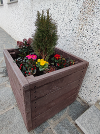 Fioriere Panchine arredi in plastica riciclata