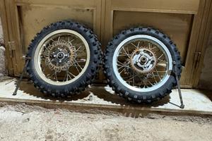 cerchi e gomme pit bike 125