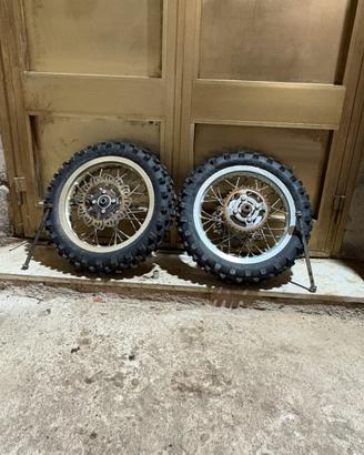 cerchi e gomme pit bike 125