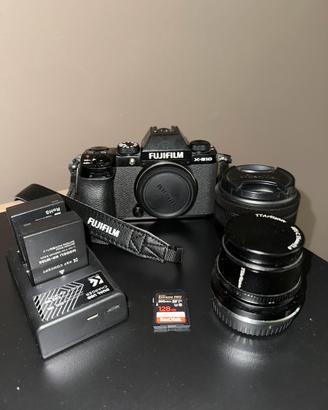 Fujifilm X-S10 + XC 15-45mm + TTArtisan 35mm f/1.4