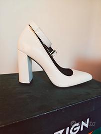 Scarpe eleganti con tacco