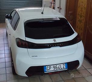 Peugeot 208, novembre 2023, 100 CV, Allure 