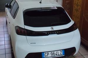 Peugeot 208, novembre 2023, 100 CV, Allure 