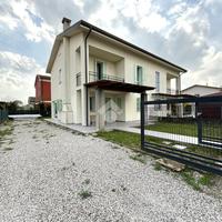 PORZIONE DI BIFAMILIARE A BORGORICCO