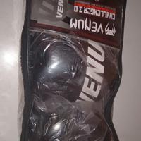 Guantoni venum 12oz a 40€, non spedisco.