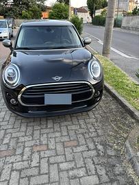 Mini cooper 1.5 cambio automatico 5 porte